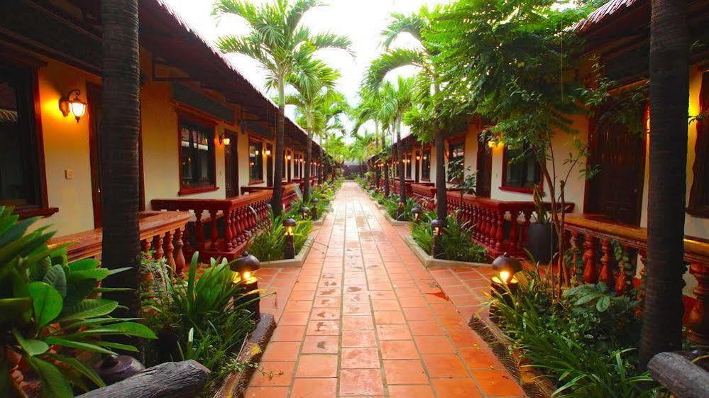 Lotus Lodge Siem Reap Dış mekan fotoğraf